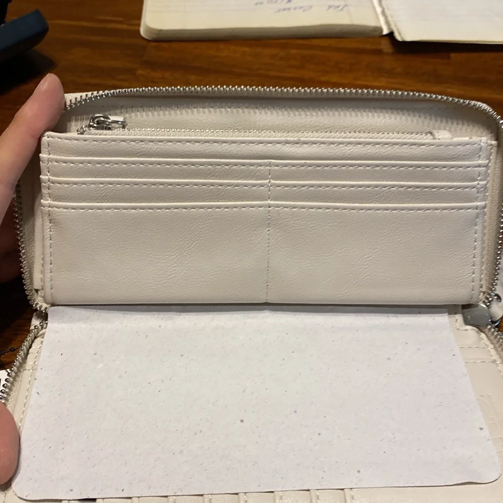 INC Wristlet NWT. Off WHITE